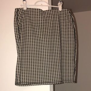 Houndstooth skirt